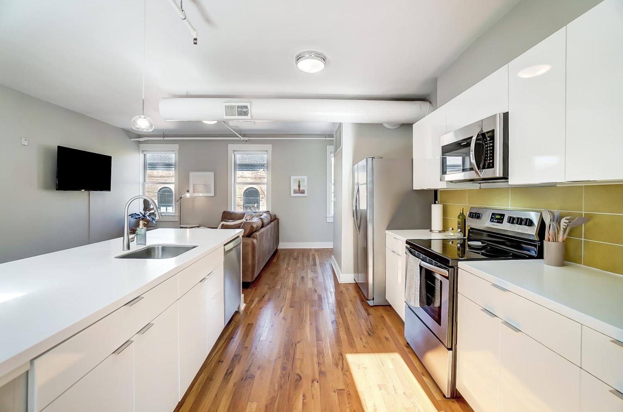 Sunny Downtown Apartment, Walk To Washington Park! Cincinnati Eksteriør bilde