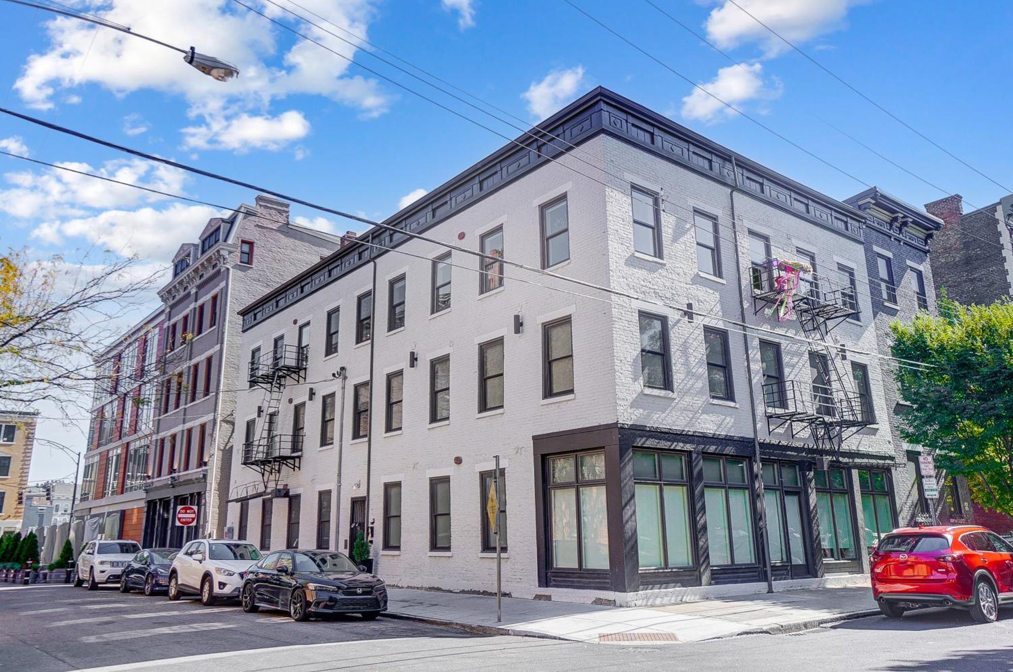 Sunny Downtown Apartment, Walk To Washington Park! Cincinnati Eksteriør bilde
